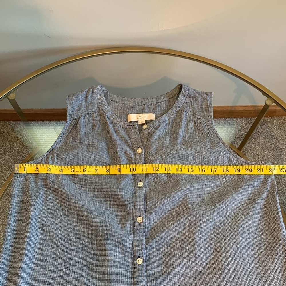 Loft Sleeveless Button Front Preppy Top - Picture 12 of 16